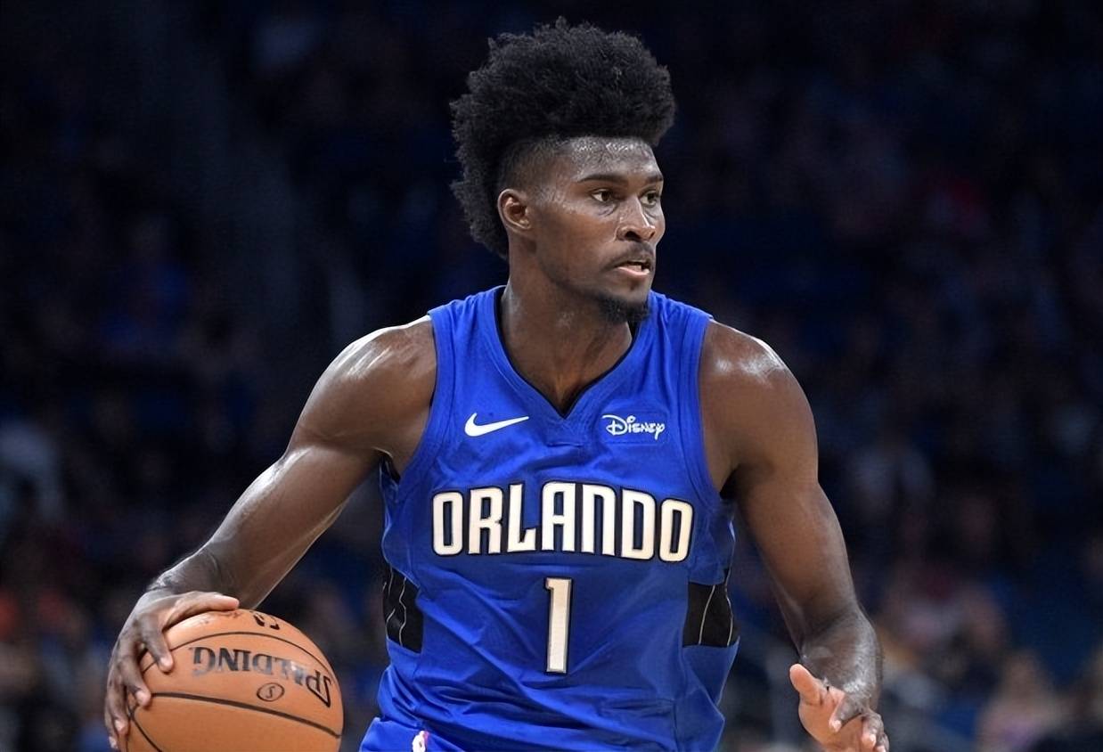 江苏队逆转国王,米切尔高光表现 江苏队逆转国王,米切尔高光表现