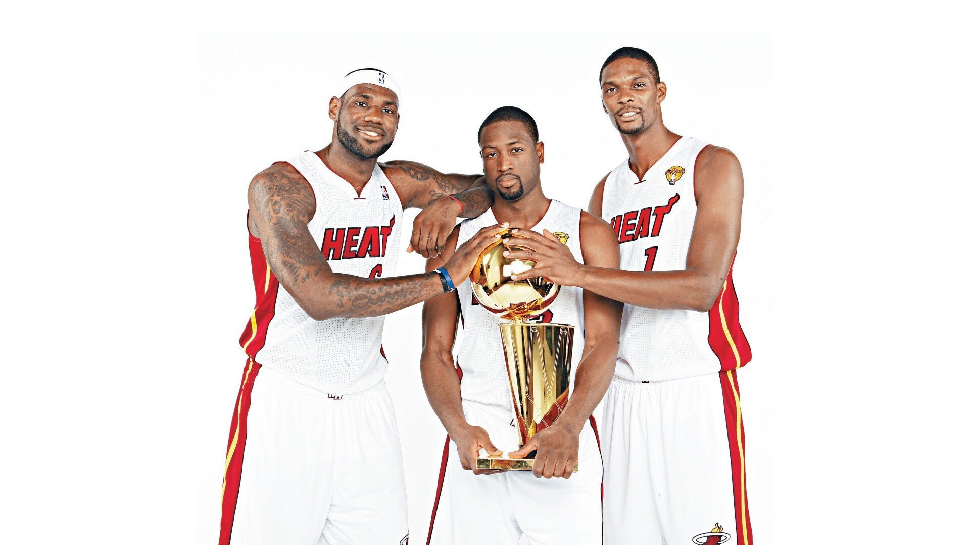 萨内一锤定音，塞维利亚战术机器全面碾碎智利